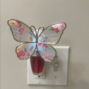 Bath & Body Works Butterfly Wsllflower Night Light